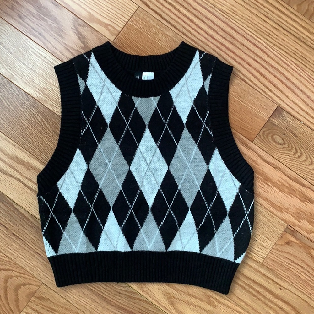 Sweater vest
